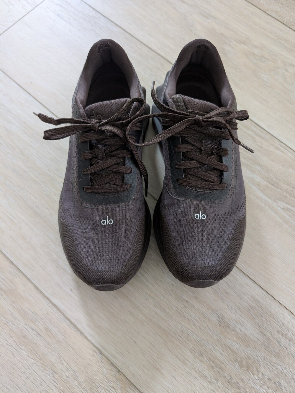 Alo Yoga Runner Althetic Shoes Brown Size 9